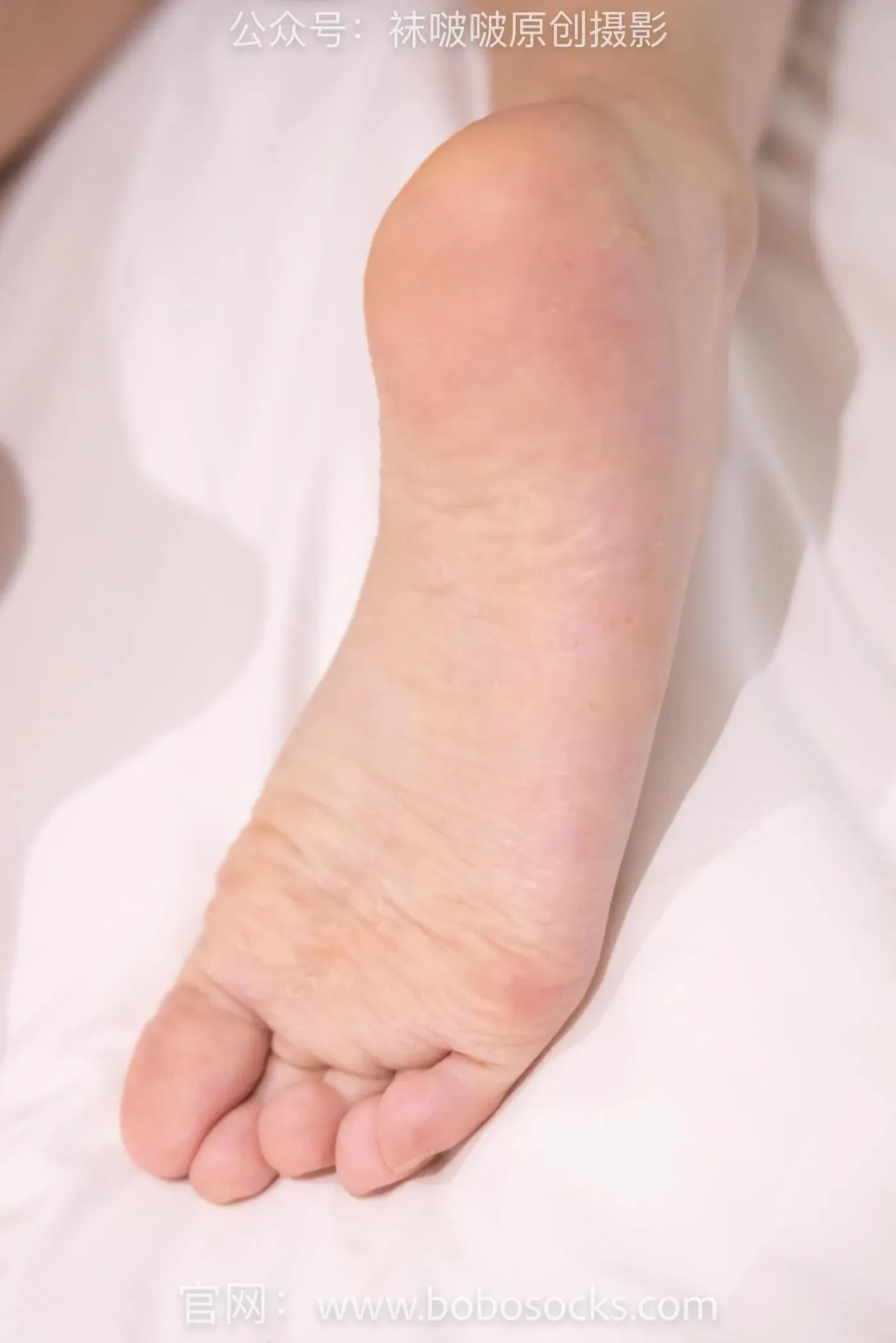 [BoBoSocks袜啵啵]NO.142 小甜豆-高跟鞋、高跟凉鞋、肉丝、裸足 [140P]插图6